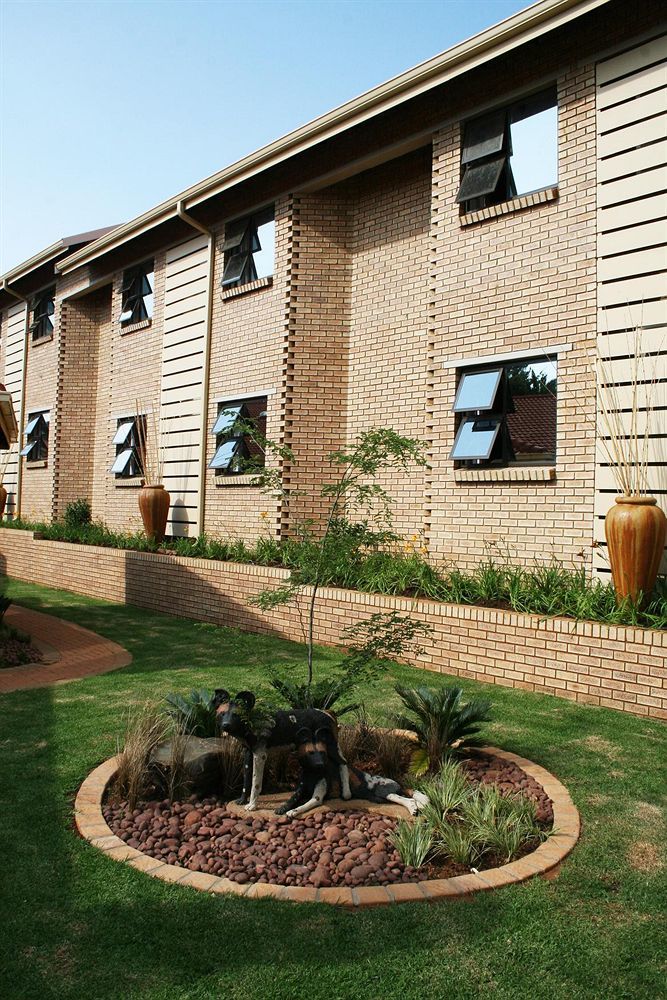 Europrime Boutique Hotel Boksburg Extérieur photo