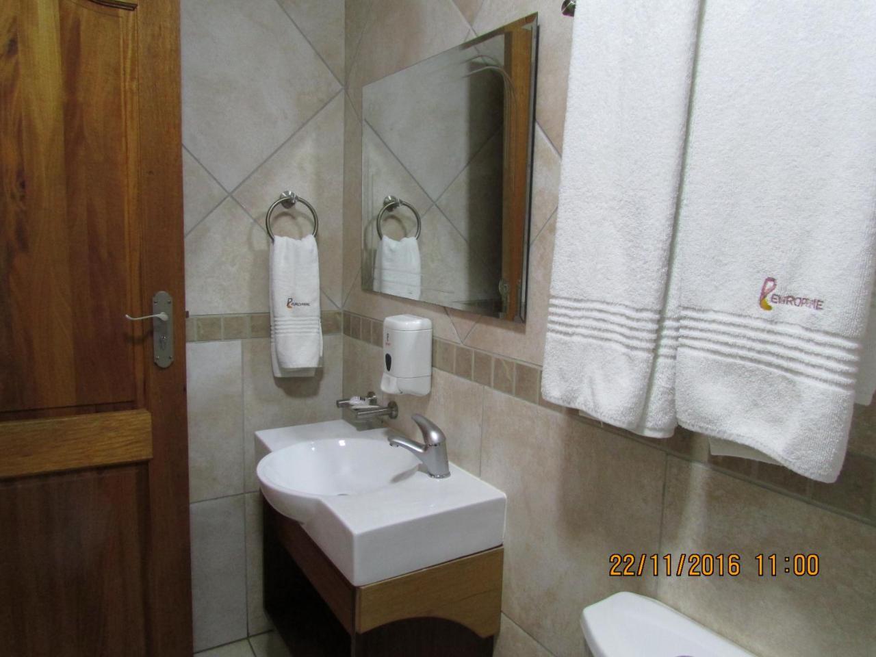Europrime Boutique Hotel Boksburg Extérieur photo