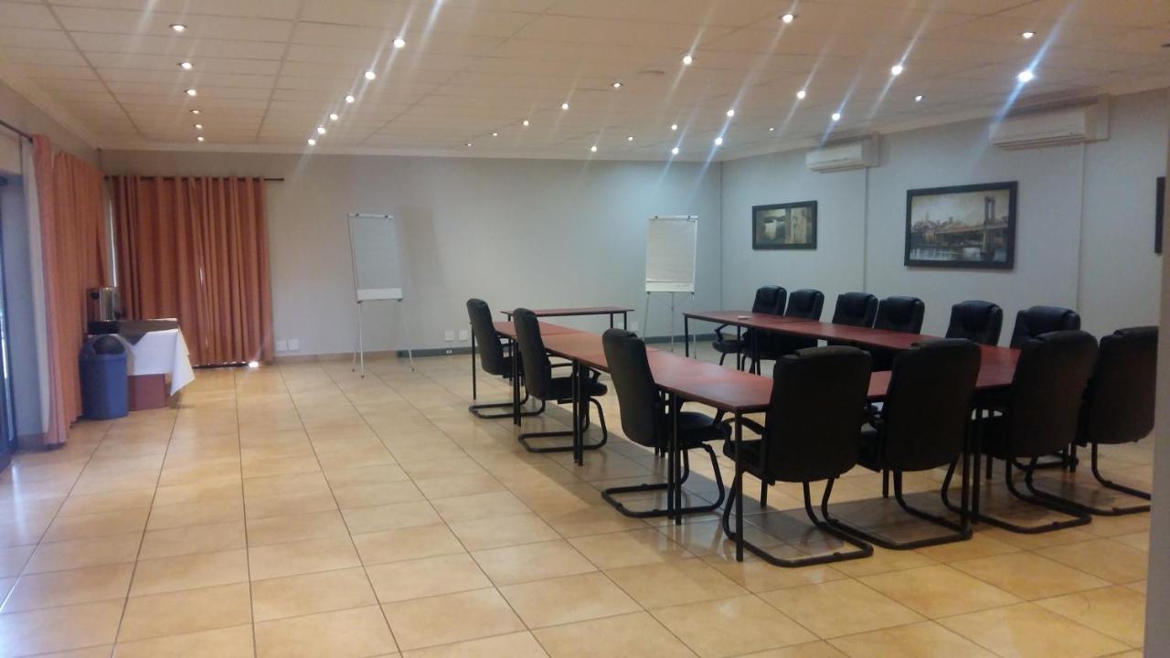 Europrime Boutique Hotel Boksburg Extérieur photo