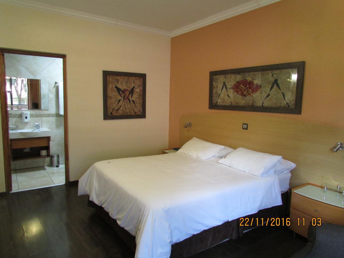 Europrime Boutique Hotel Boksburg Extérieur photo