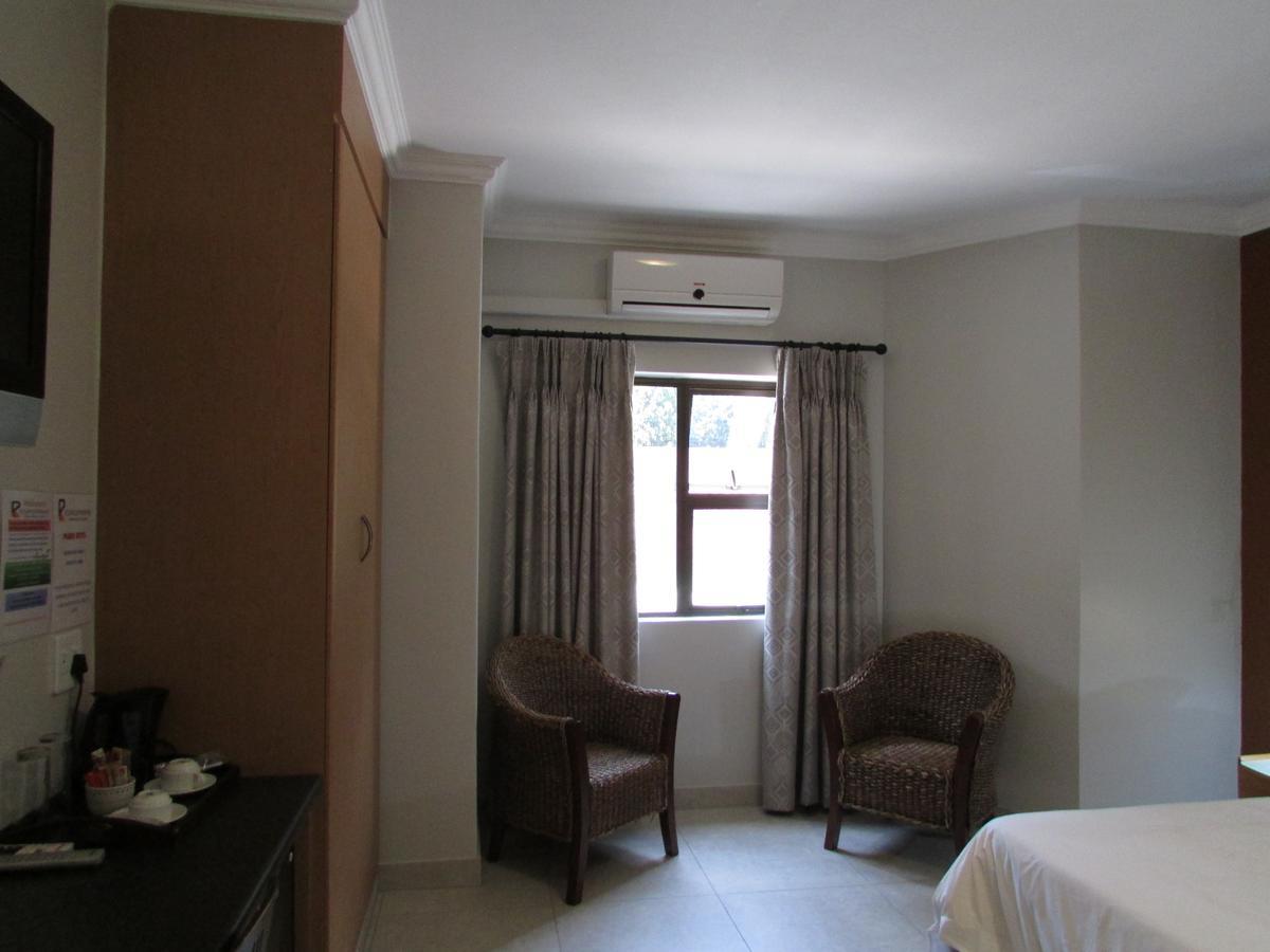 Europrime Boutique Hotel Boksburg Extérieur photo